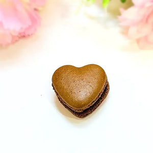 Heart Shaped Macarons Chocolate - BKLYN Larder