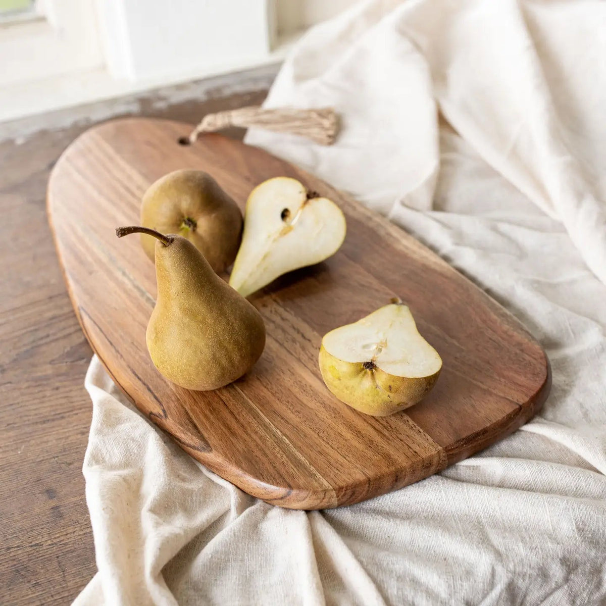Foreside Serving Boards Acacia and Jute Tassel Serving Board Large - BKLYN Larder