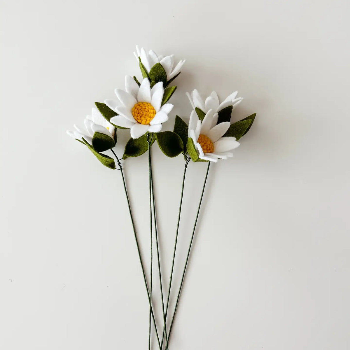 Resa Curbo Felt Flowers Daisy - BKLYN Larder