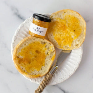 Round Rock Jelly & Co. Mini Jams Texas Barfight (peaches/whiskey) 1.5oz - BKLYN Larder