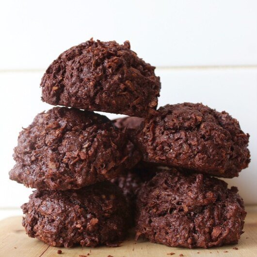Macaroons by the Dozen | Catering Dozen Chocolate and Coconut Mix - BKLYN Larder
